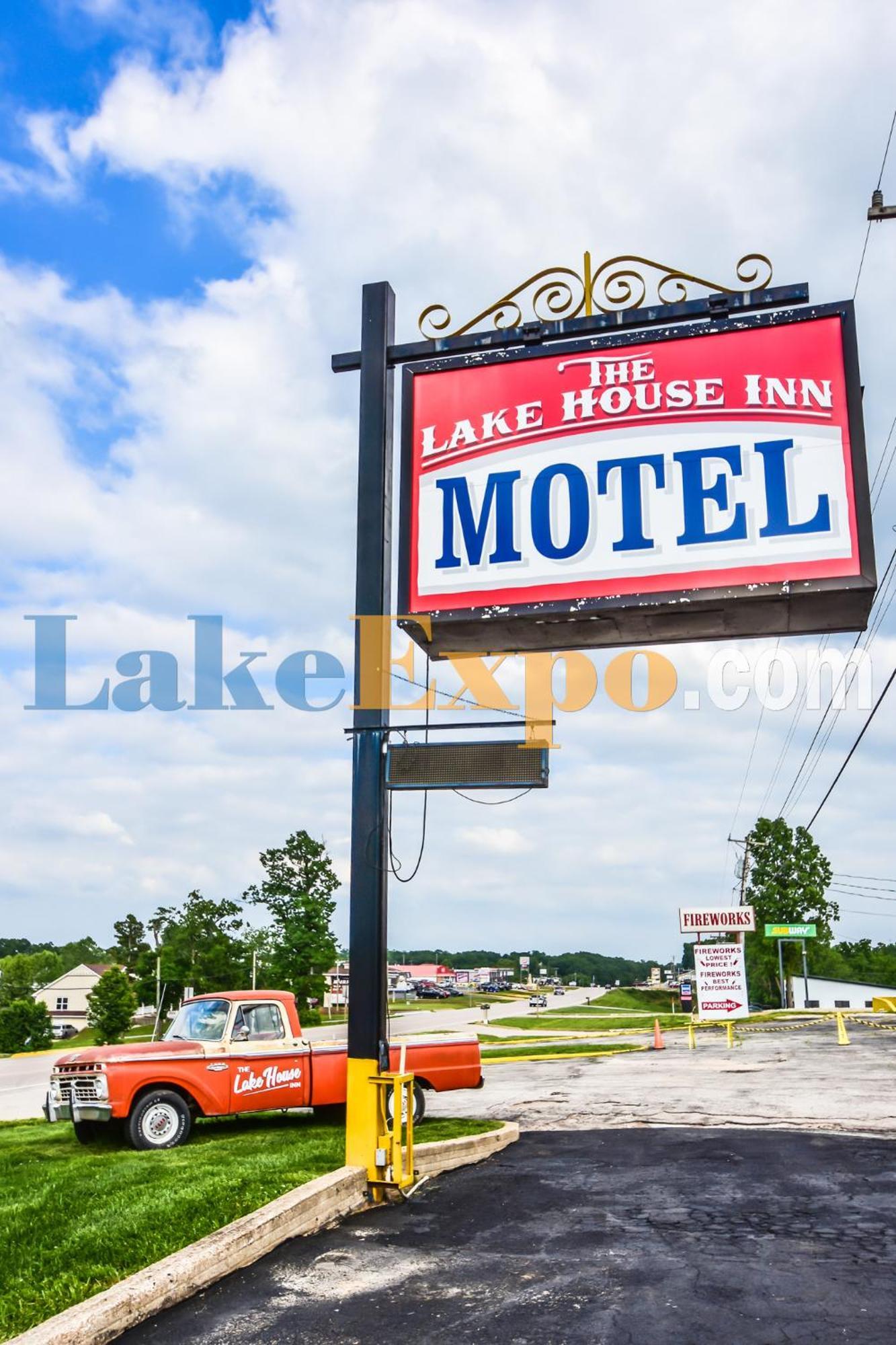 The Lake House Inn Laurie Екстер'єр фото