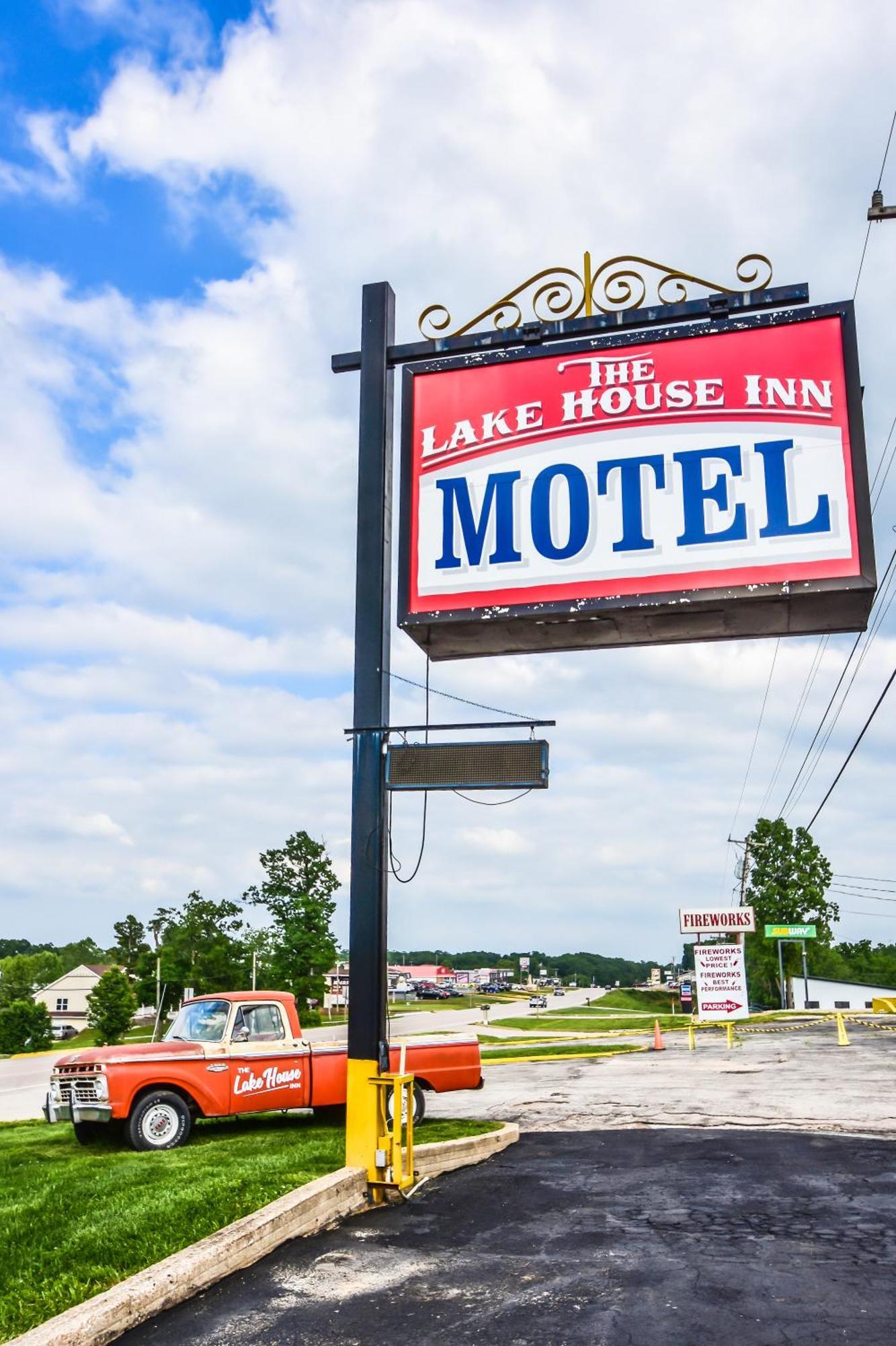 The Lake House Inn Laurie Екстер'єр фото
