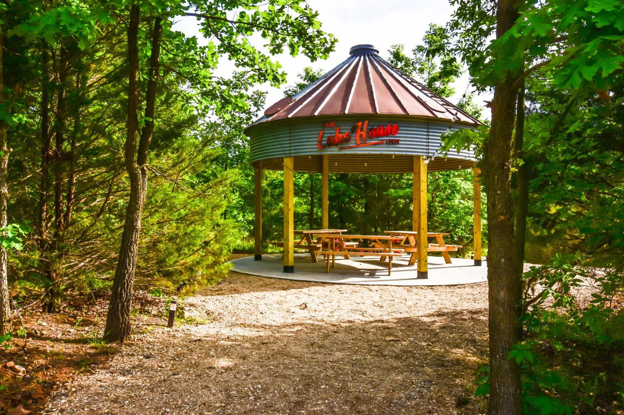 The Lake House Inn Laurie Екстер'єр фото